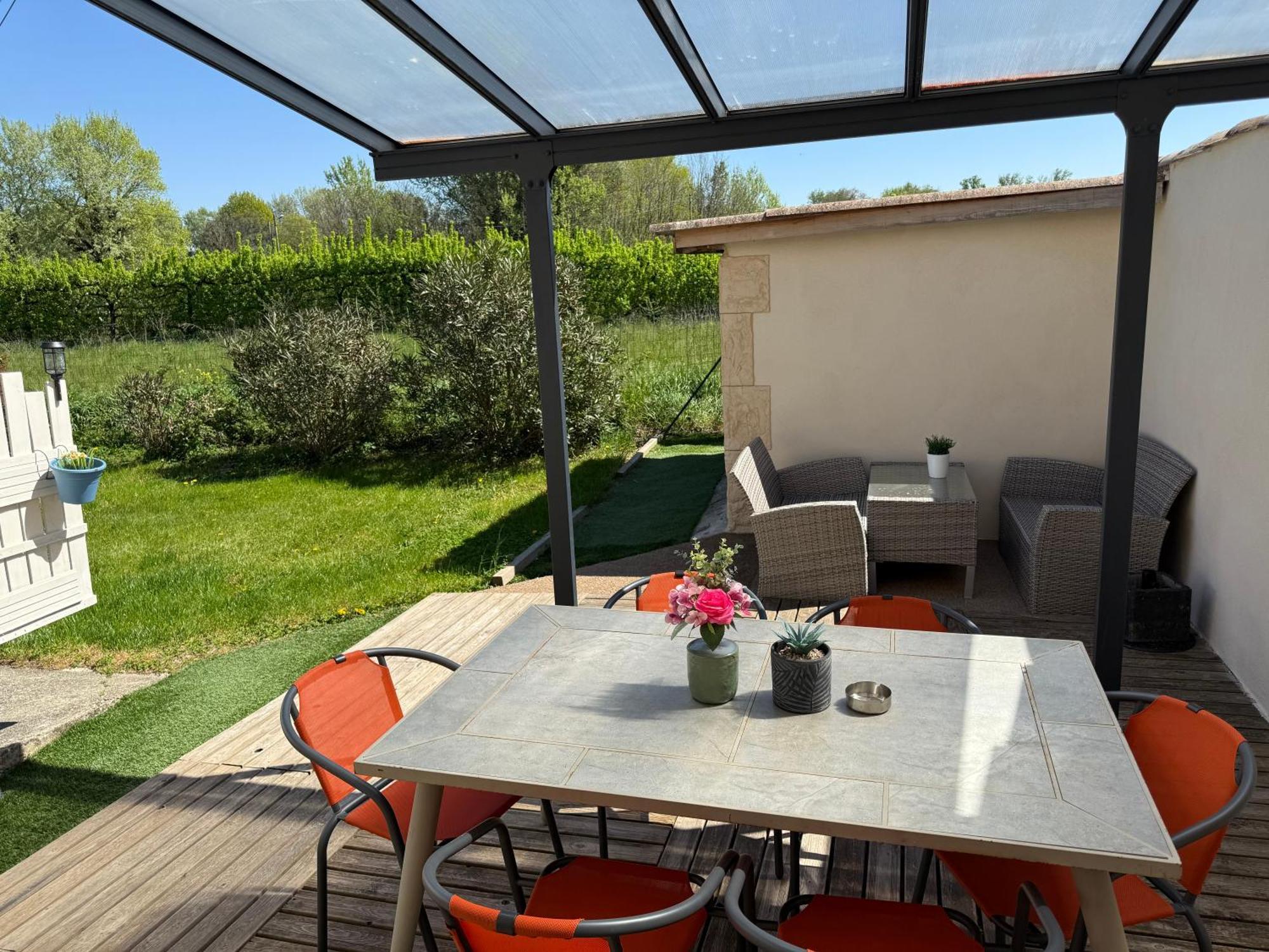 Au Calme, Confortable Avec Terrasse Le Pouzin Exterior photo